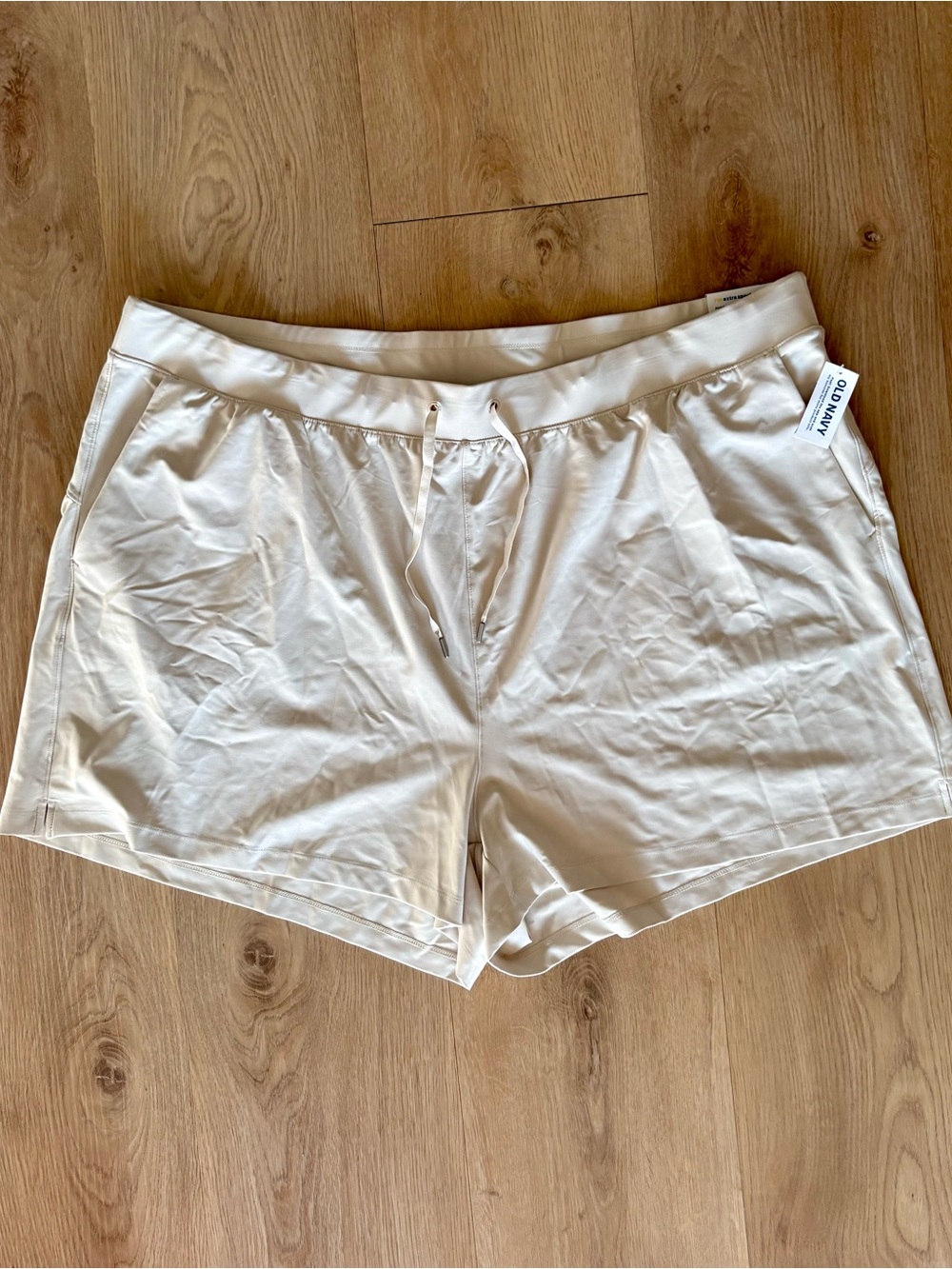 Old Navy Cream Athletic Drawstring Pull-On Shorts